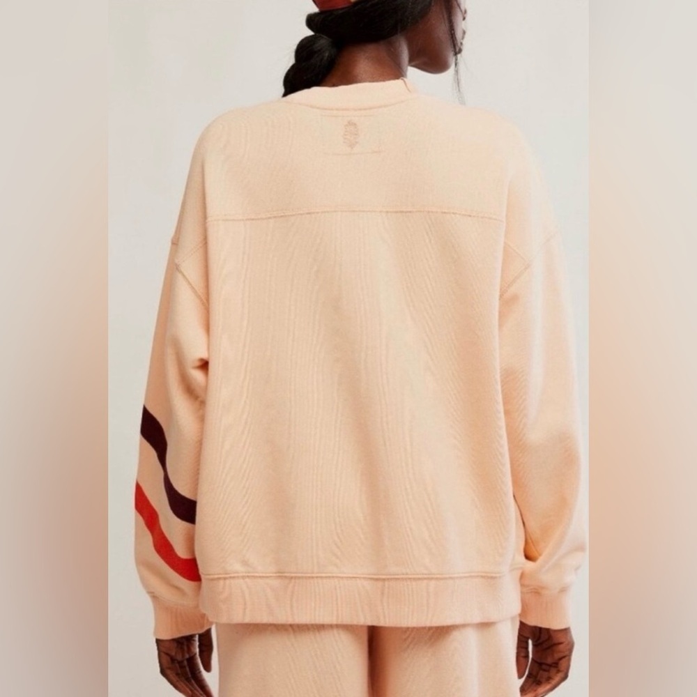 Free People Movement All-Star Logo Oversized Sweatshirt NWT XS Pastel Peach - Picture 5 of 5